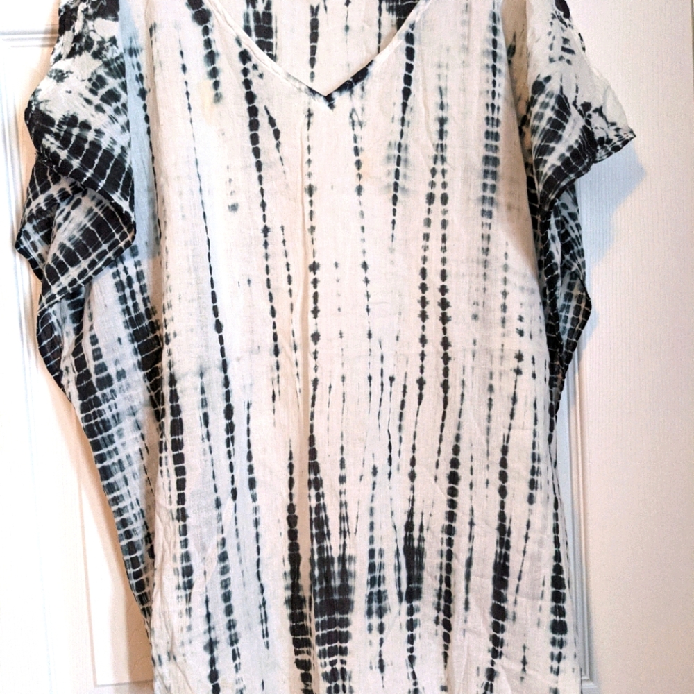 Cute!!! *RUSTY* brand tunic top